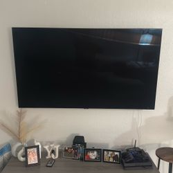 65in SAMSUNG QLED 2021