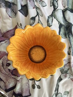 Sunflower bowl