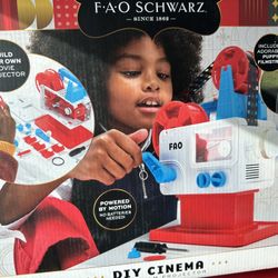 DIY Cinema Retro Film Projector