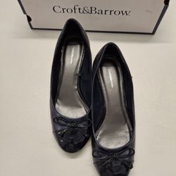 Croft & Barrow Women’s Flats – Navy with Patent Bow – Size 7.5