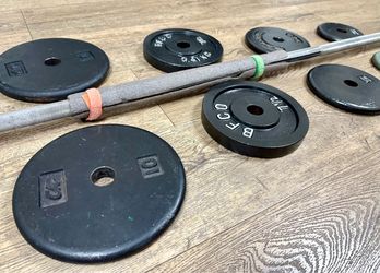 7 ft Standard Steel VINTAGE Bar With  Cast Iron Weight Plates:25s, 10s, 7.5s, 5s & 2.5 lbs (Total: 125 lbs)