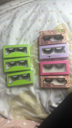 Eyelashes 