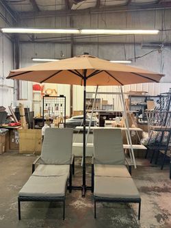 🔥Set of 3🔥2PCS Patio Rattan Lounge Chair Chaise Recliner Back Adjustable Cushioned Dark Grey 9FT Patio Umbrella with Solar Lights, 32 Lighted Pool U