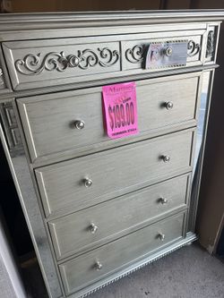 **Cleaning The Warehouse Chest **