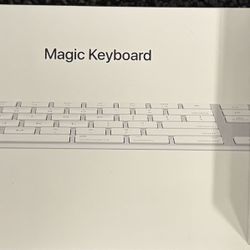 Apple Accessories Magic Keyboard, Magic Mouse For Sale 