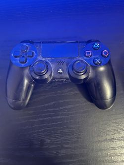 PS4 controller