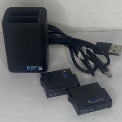 GoPro Dual Battery Charger  AADBD-001 for HERO5 & HERO6 & HERO7 & HERO8 Two Batteries 