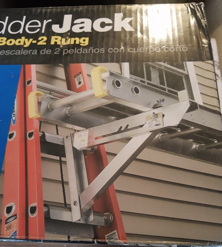 a new pair of ladder jacks