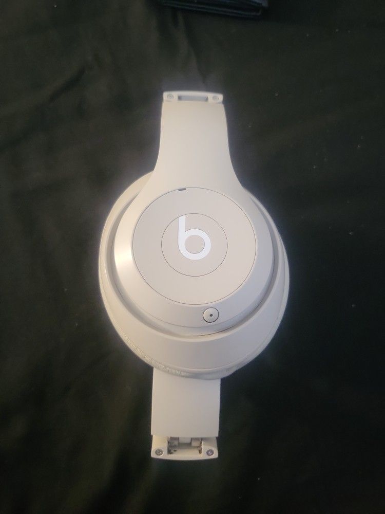 Beats Bluetooth Headphones