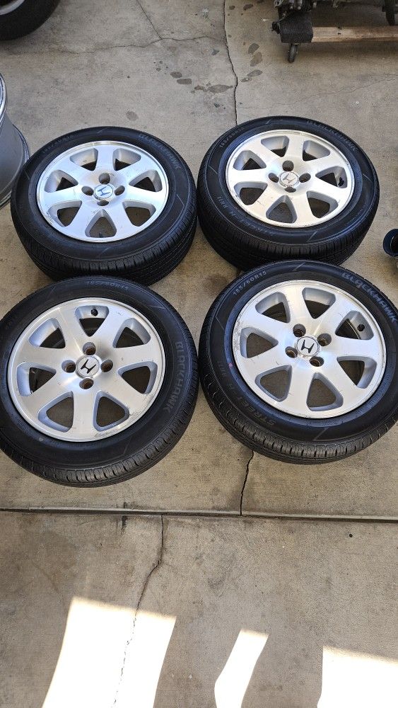 99-00 Civic Em1 Si Wheels & Tires for Sale in Santa Ana, CA - OfferUp