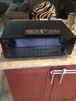 Yamaha RX-V475 stereo receiver