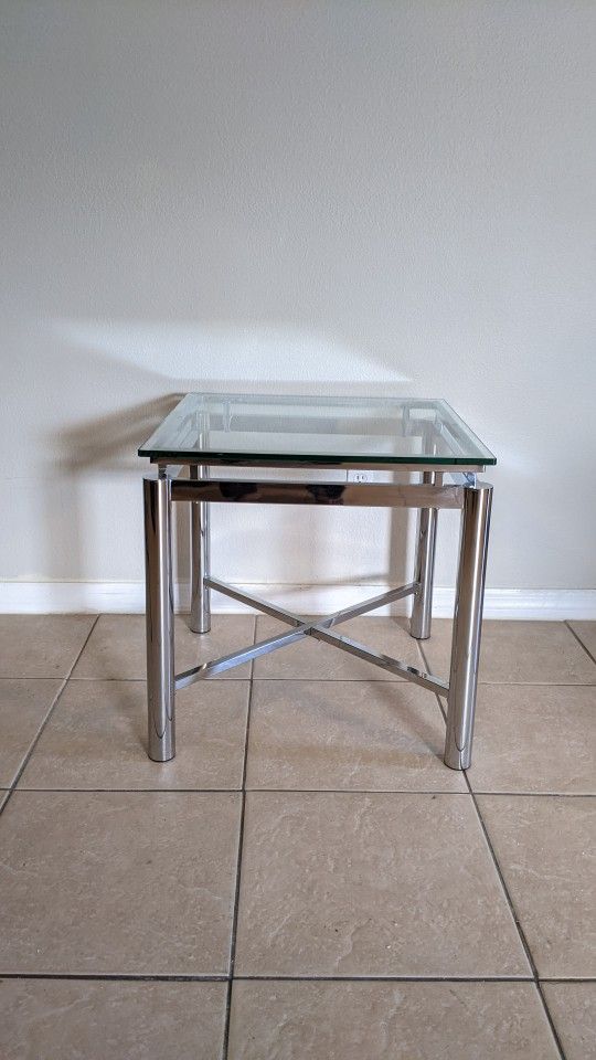 (2) American Signature Furniture Silver Nova End Tables