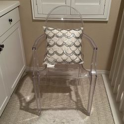 Acrylic Chair With Pillow