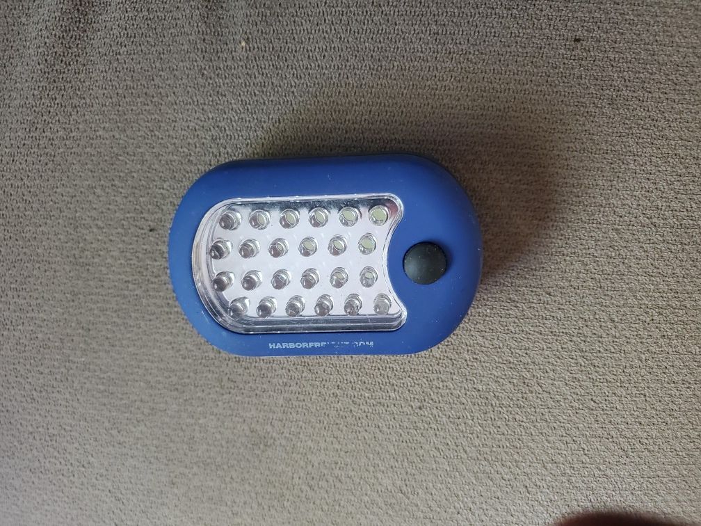 27 led worklight flashlight with magnetic back and hook to hang it
