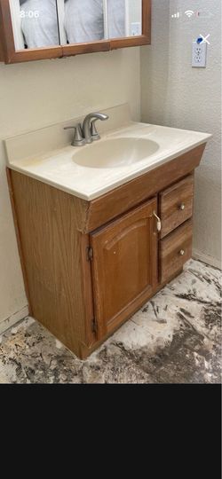 Bathroom vanity