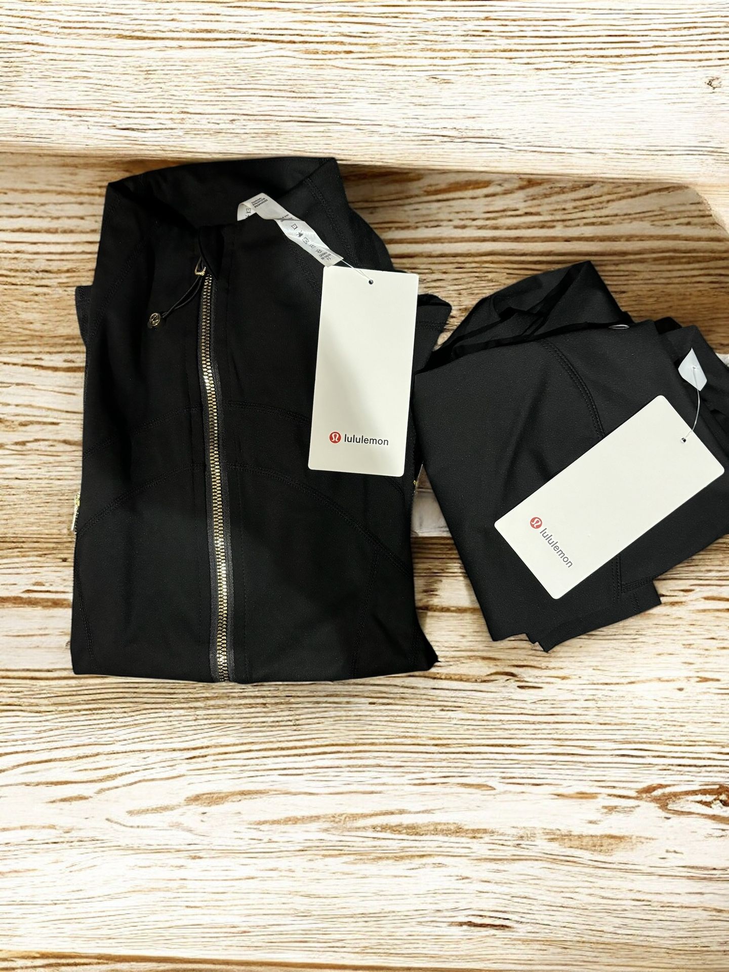Lululemon Full Black An Gold Set