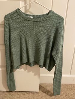 BRAND NEW Tilly’s Crop Cable  Sweater L 