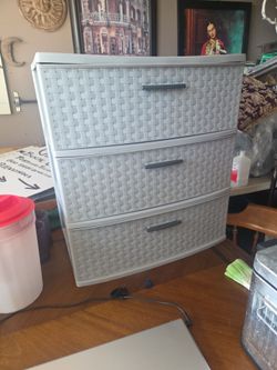 Plastic drawers