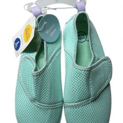 Kids’ Teddy Water Shoes - Cat & Jack Green 9-10