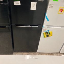 Magic Chef 10.1 Cu Refrigerator HmdrB  JV