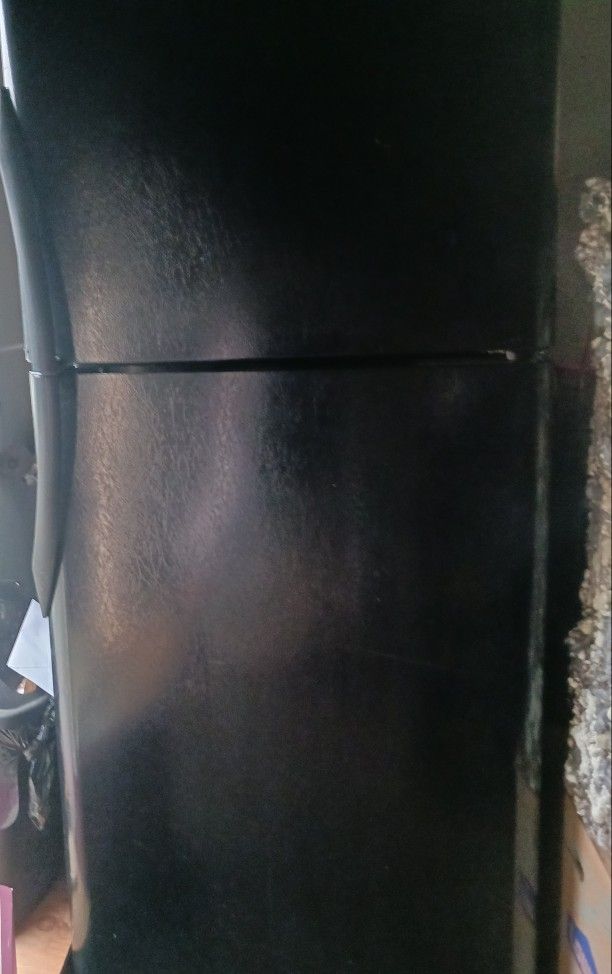 Fridge Good Conditio. Works Great