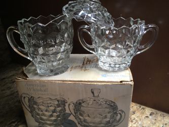Crystal sugar and creamer