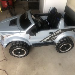 Ford Raptor Electric Kids Truck