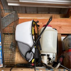 Backpack sprayers