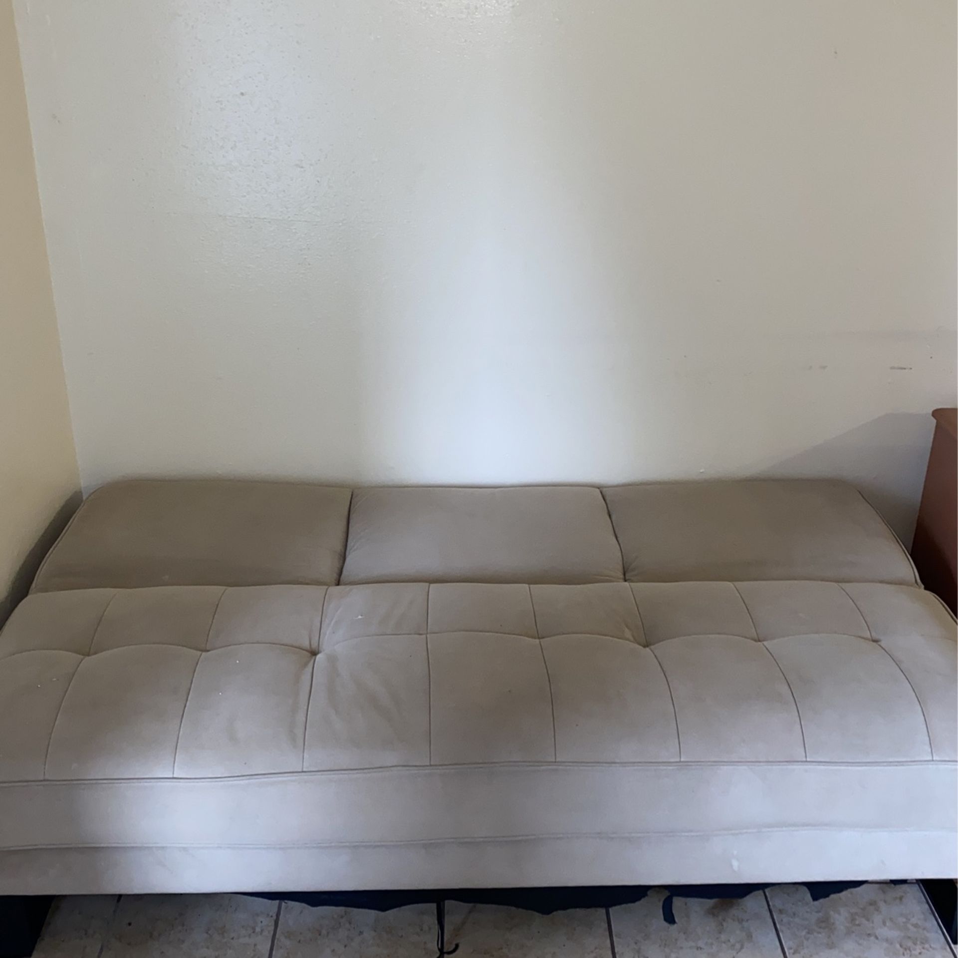 Futon for Sale in San Antonio, TX OfferUp