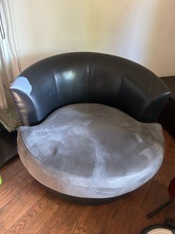 Art van chair