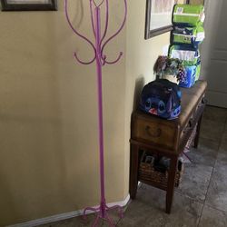 childs coat/hat, robe or towel rack  like new