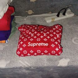 LV Supreme Hoodie 