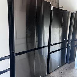 Top Rated Samsung Bespoke 23 cu. ft. Counter Depth 4-Door Flex French Door Refrigerator in Stainless Steel with Beverage Center