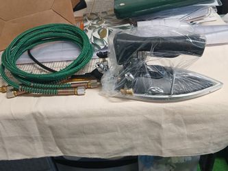 New McAllister steam iron never used