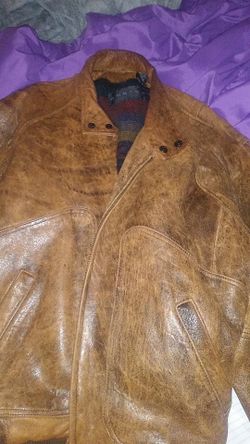 Men's leather bomber jacket