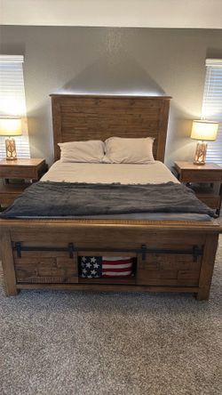 Rustic Wood and Metal 5-Drawer Chest