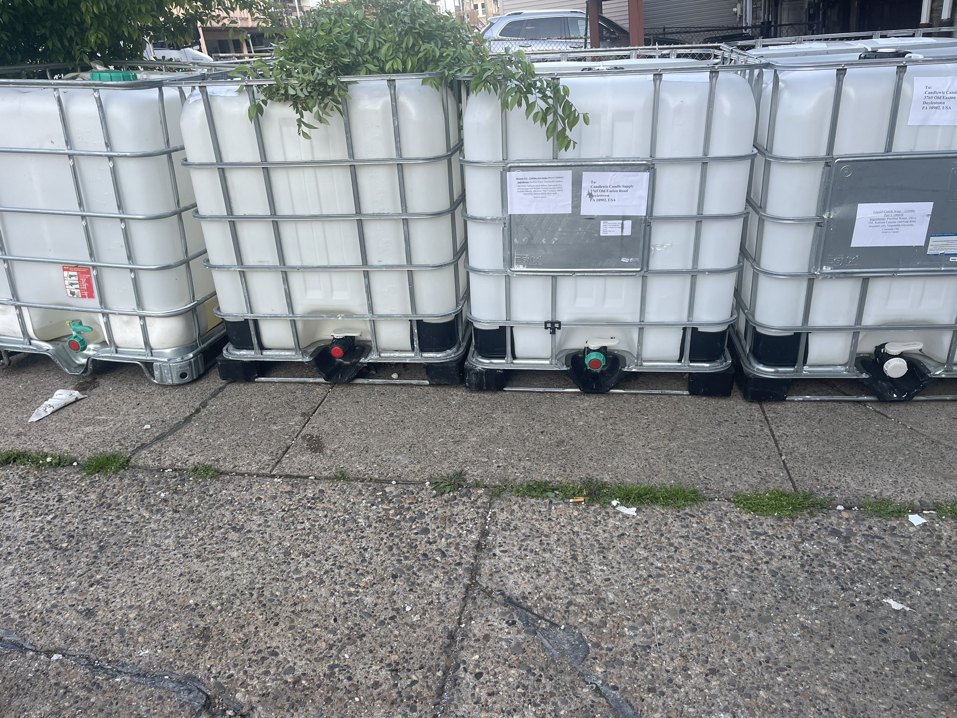 275 Gallon Framed Totes
