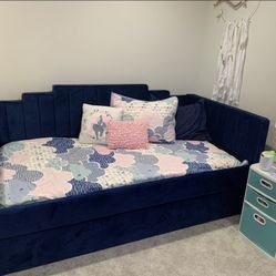 Twin Trundle Bed In Excellent Condition With Mattresses Like New 