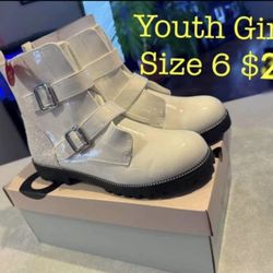 Brand New Girl “combat Style” Boots