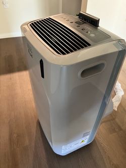 De’Longhi Pinguino Portable Air Conditioner (6900 BTU SACC / 12,000 BTU (ASHRAE)/ 500 Sq Ft)
