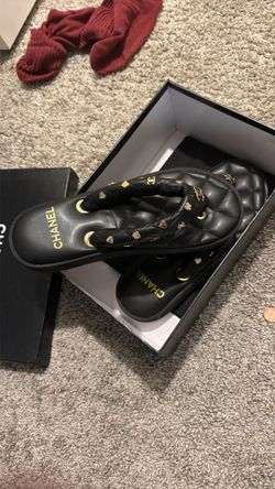 Chanel logo sandal