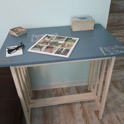 Accent Side Table