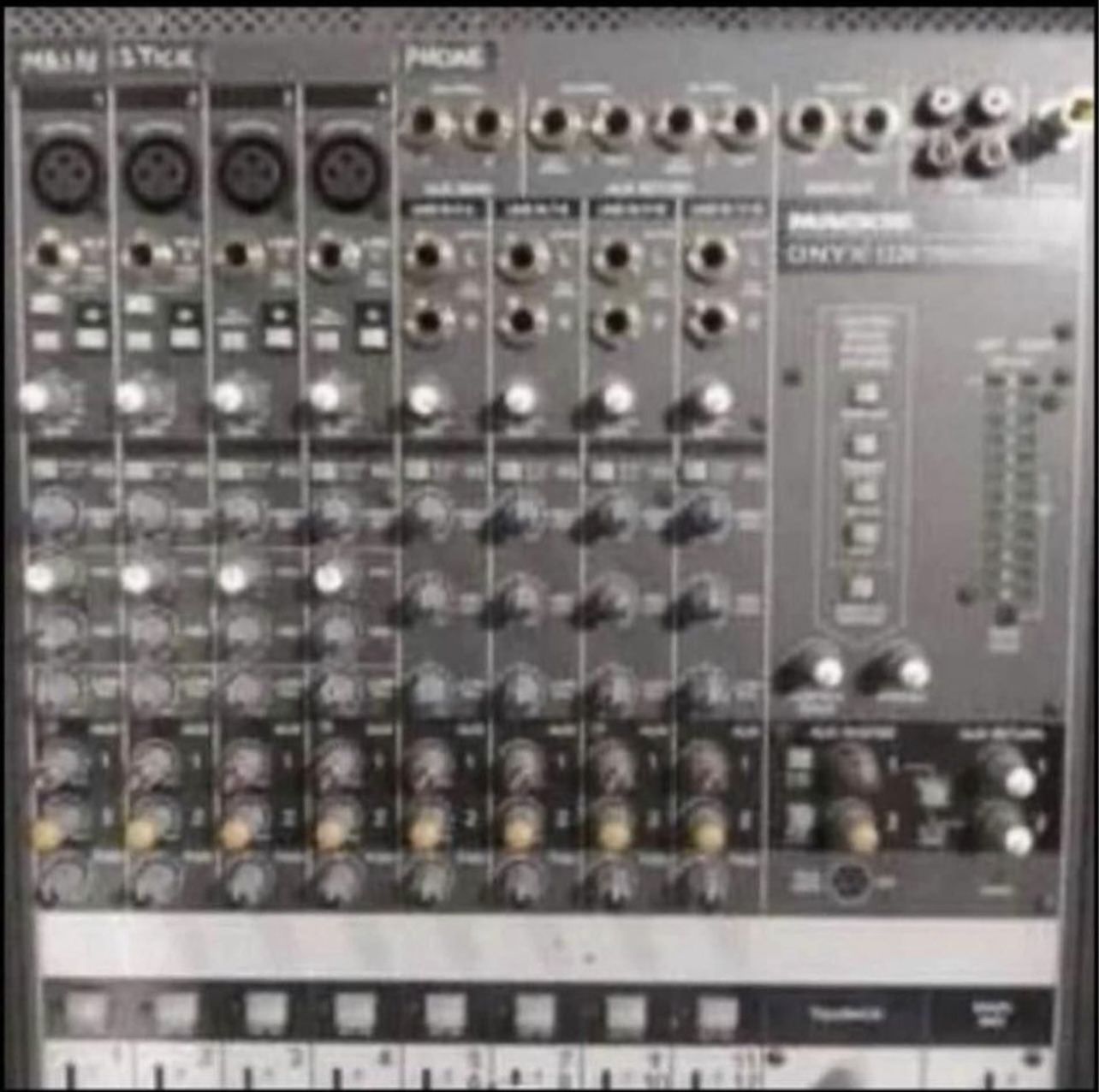 Mackie Onyx 1220 Sound Mixer Equipment