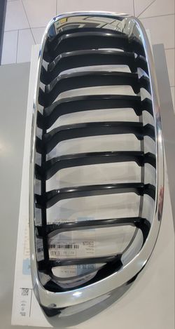 BMW 4 Series Front Right (Passenger Side Only) OEM Grille – 2014–2020
