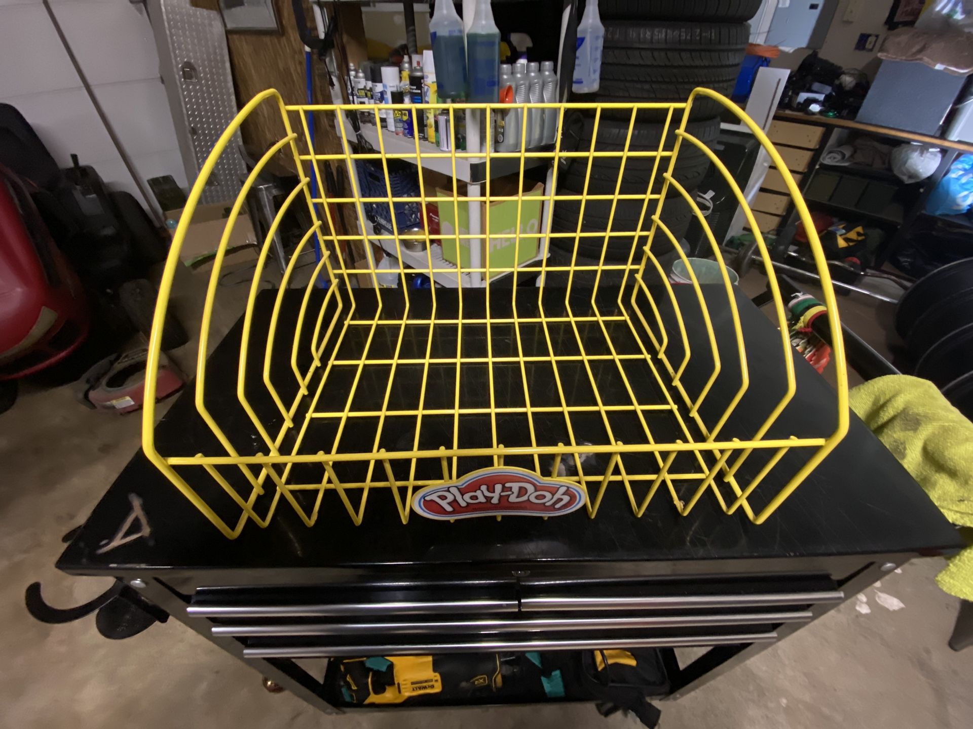 Play-Doh Basket Perfect For Vinyls