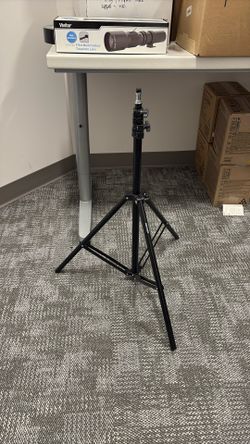 Tripod Stand 