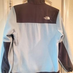 The North Face Denali Women's Small S/P Fleece Jacket Light Blue Full Zip
Pre owned condition Saginaw porch pick up 76179