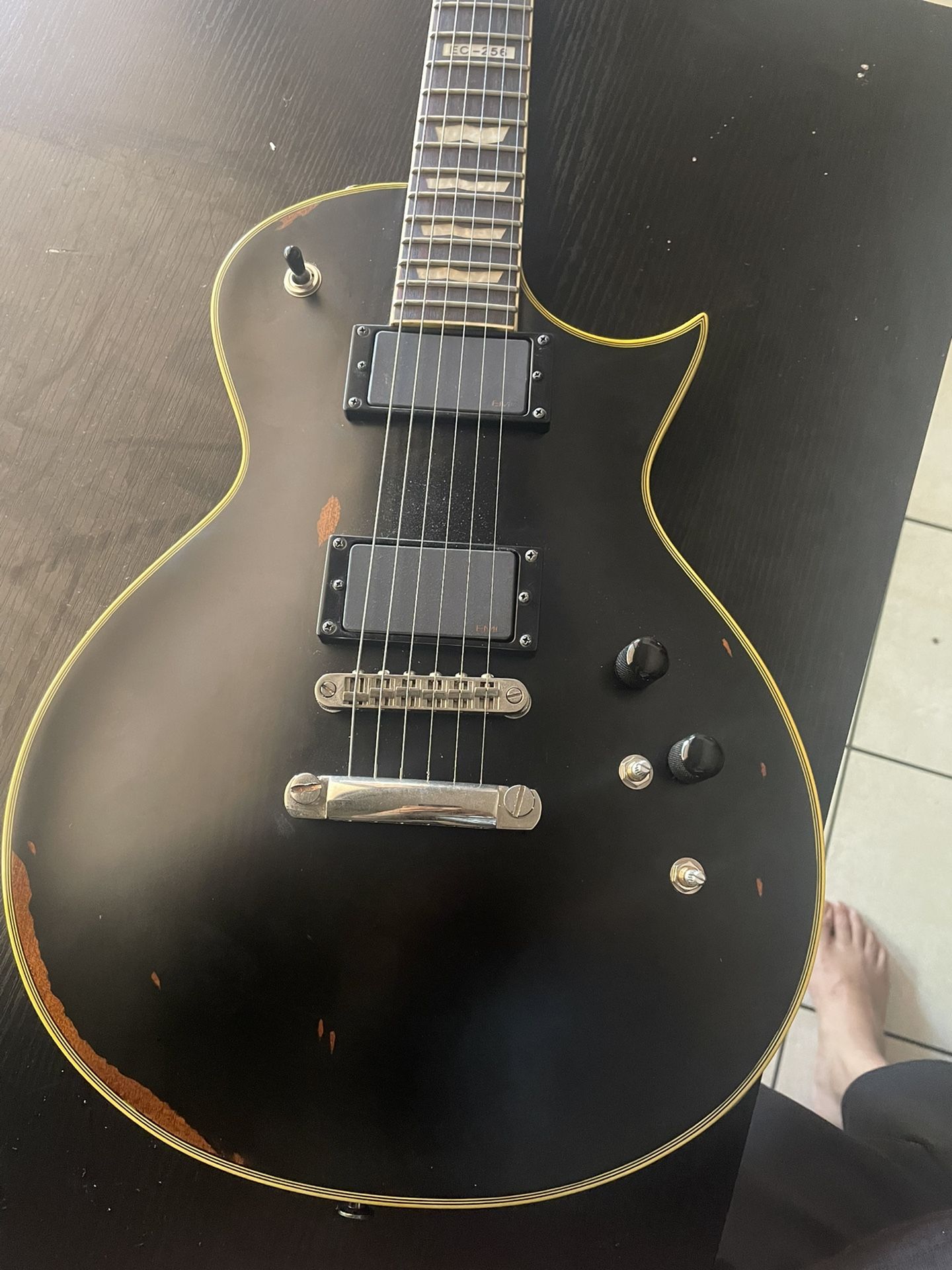 ESP Ltd EC 256 Aged Vintage Black