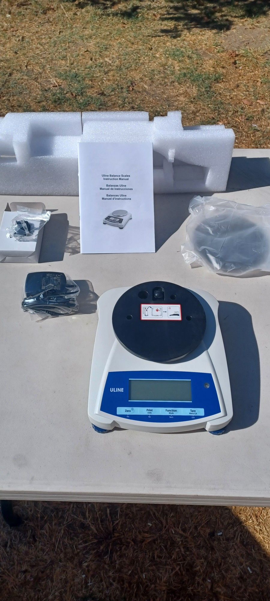 ULINE SCALE NEW IN THE BOX MODEL H - 9884