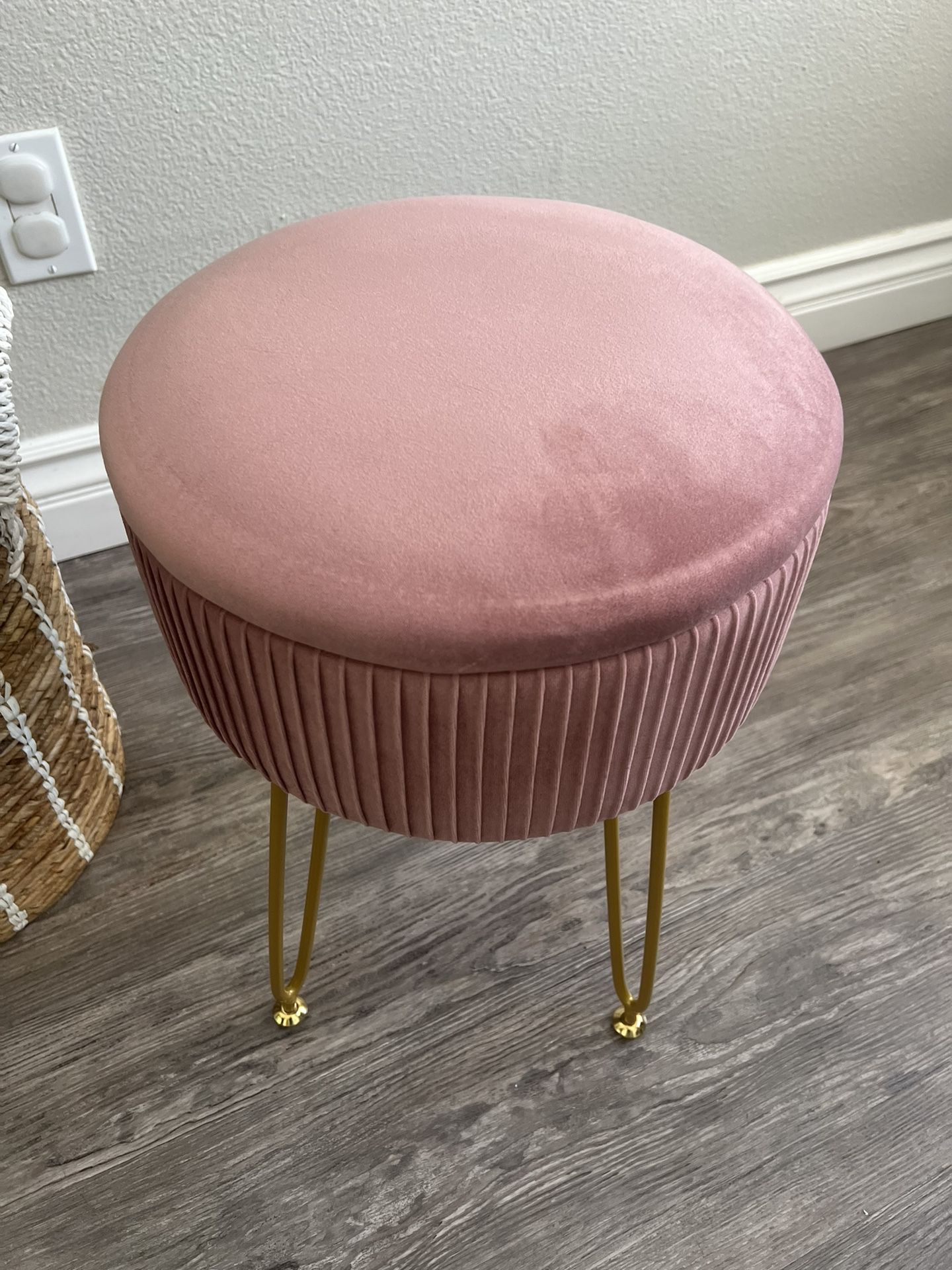 Urban Deco Velvet Storage Ottoman Foot Rest Makeup Footstool Velvet Footrest Chair with 4 Metal Legs Storage Stool and Ottomans for Living Room and Be
